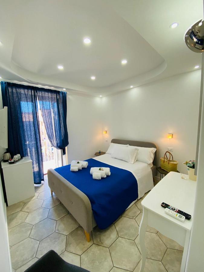Hotel Fior Dei Carmeliti Centre Tropea Exterior foto